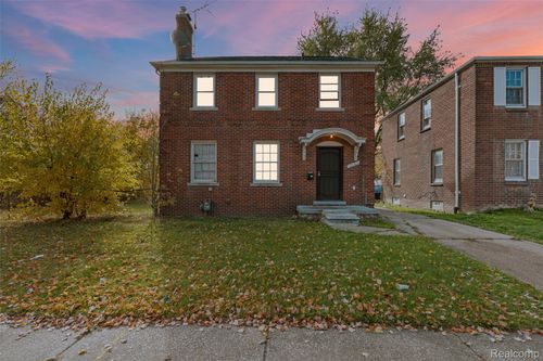 15082 Hazelridge St, Detroit, MI, 48205-3626 | Card Image