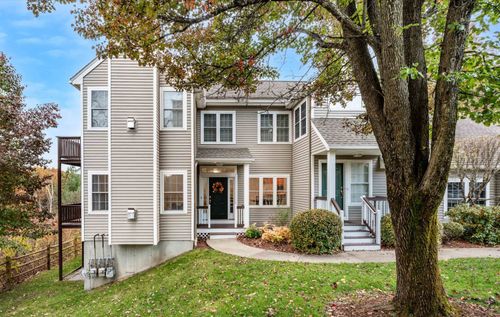 34 Chatham Dr, Bedford, NH, 03110-6871 | Card Image