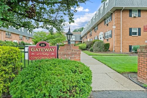 27-25 River Rd, Nutley, NJ, 07110-3446 | Card Image