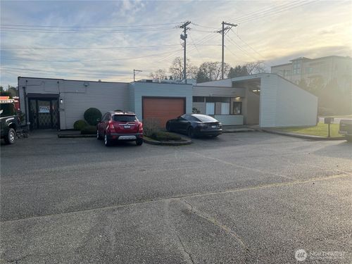 b-7521 Bridgeport Way W, Lakewood, WA, 98499-2423 | Card Image