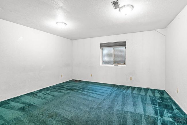 Nice sized 4th bedroom in basement | Image 24