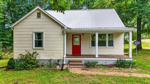1042 Acorn Rd, Nathalie, VA, 24577-3607 | Card Image