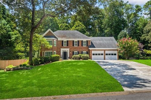 2647 Long Lake Dr Ne, Roswell, GA, 30075-4074 | Card Image
