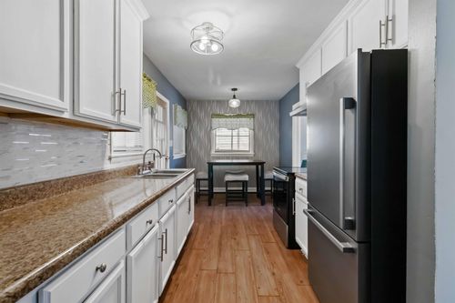 110 Chester St, Spartanburg, SC, 29301-3057 | Card Image