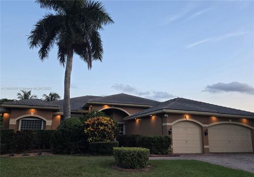 15088 Sw 34th St, Davie, FL, 33331-2719 | Card Image