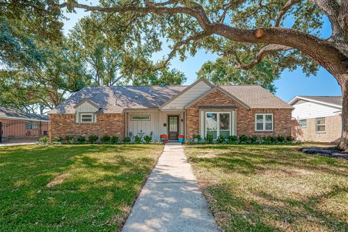 3539 Woodvalley Dr, Houston, TX, 77025-4232 | Card Image