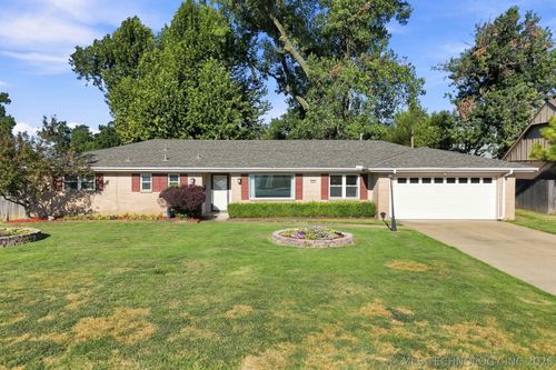 3642 S Hudson Ave, Tulsa, OK, 74135-5603 | Card Image