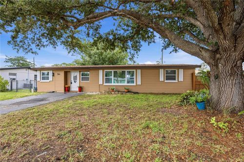 8362 Pelican Rd, ENGLEWOOD, FL, 34224-8813 | Card Image