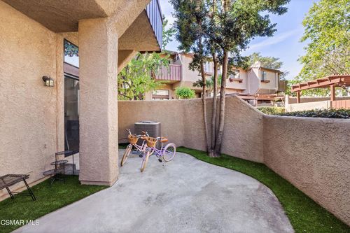 4-2445 Chandler Ave, Simi Valley, CA, 93065-1954 | Card Image