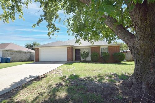 3 Burnett Cir, Bentonville, AR, 72712-6166 | Card Image