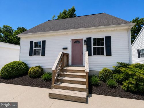 904 Hanson St, SALISBURY, MD, 21801-6211 | Card Image