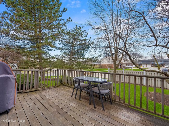 308 Roscommon Ct, Townhouse with 2 bedrooms, 3 bathrooms and 2 parking in Glen Ellyn IL | Image 25