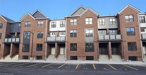 21-31 Mill St, Kitchener, ON, N2G2Y2 | Card Image