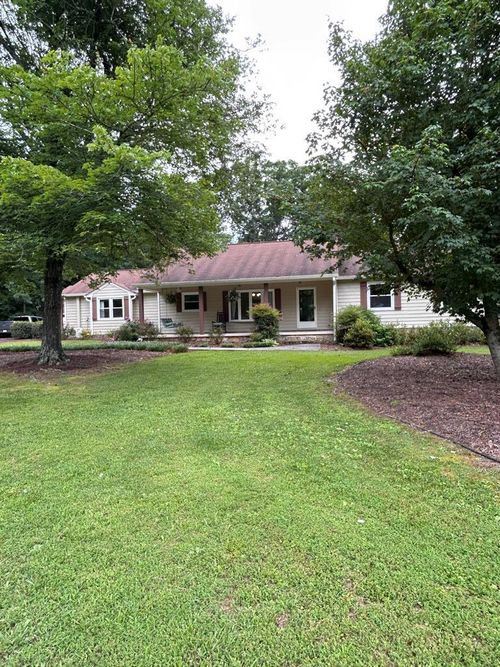650 Wildwood Dr, CHATSWORTH, GA, 30705-5880 | Card Image
