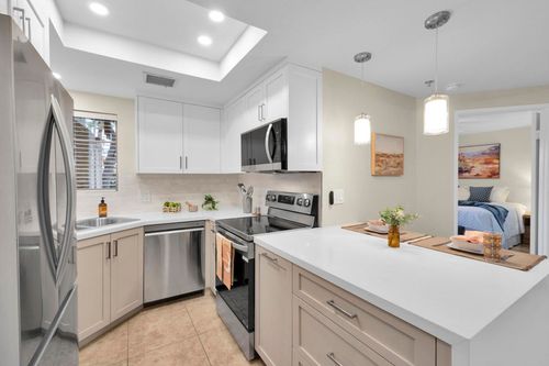 unit-41-2700 Lawrence Crossley Rd, Palm Springs, CA, 92264-6528 | Card Image