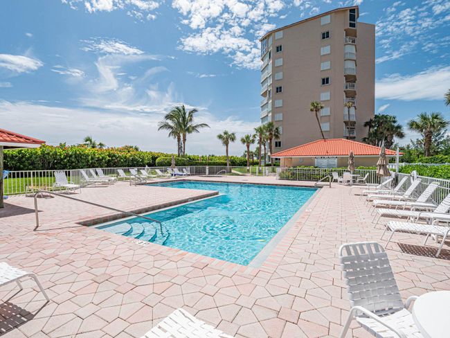 PH6 - 3870 N Highway A1a, Condo with 2 bedrooms, 2 bathrooms and null parking in Hutchinson Island FL | Image 53