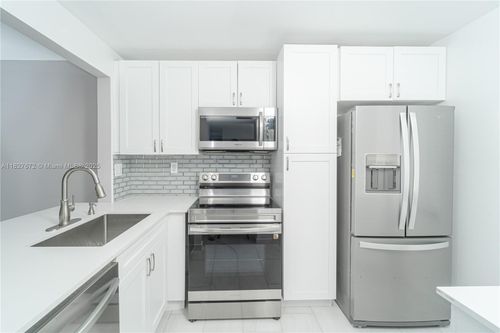 apt-101-10434 Sunrise Lakes Blvd, Sunrise, FL, 33322-5957 | Card Image