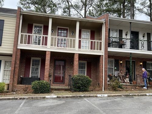 2805 Foxcroft Rd, Little Rock, AR, 72227-2410 | Card Image