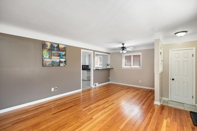9974 Merriman Rd, House other with 3 bedrooms, 2 bathrooms and null parking in Livonia MI | Image 5