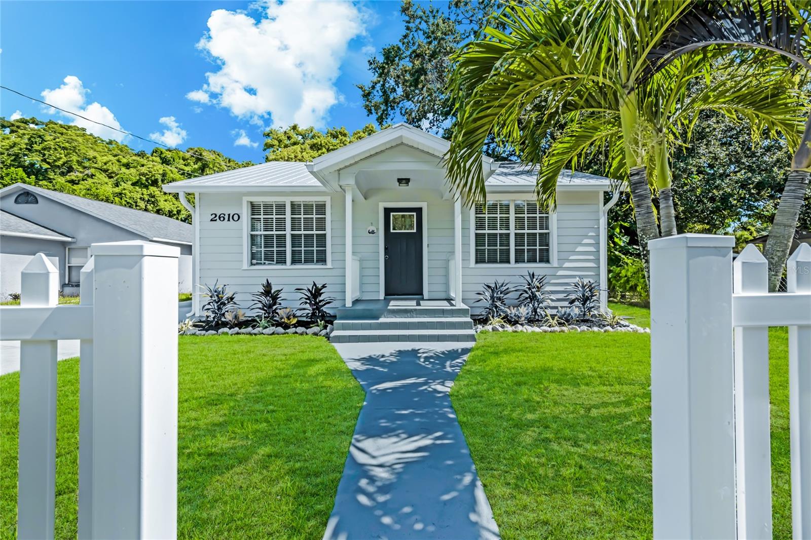 11th Ave, Bradenton, FL 34205