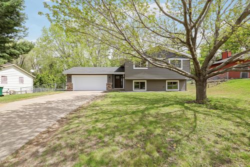 8128 Dawn Ave, Inver Grove Heights, MN, 55076-3383 | Card Image