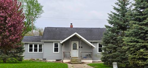 955 E 9th St, Rochester, IN, 46975-1908 | Card Image