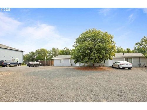 1695 Ruth St, Walla Walla, WA, 99362-3517 | Card Image