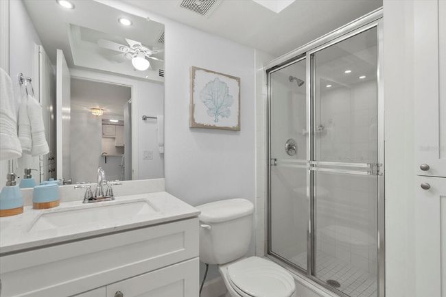 Guest Bathroom | Image 23