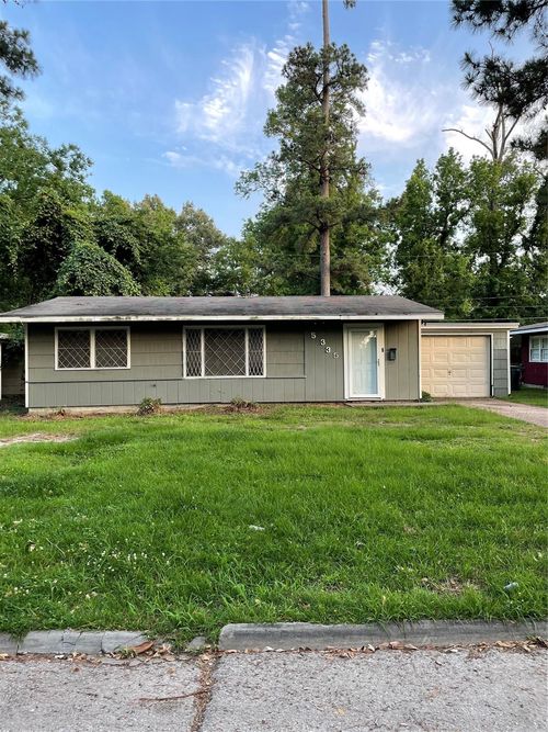 5335 Landry Ln, Beaumont, TX, 77708-5015 | Card Image