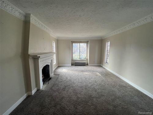 13960 Montrose St, Detroit, MI, 48227-1743 | Card Image