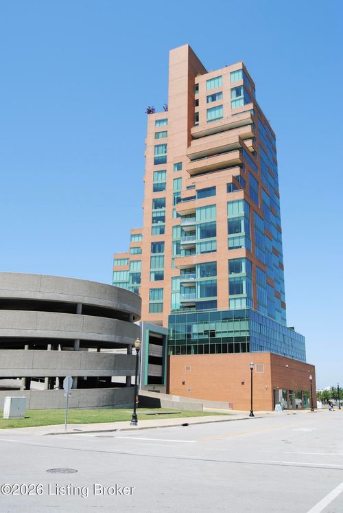 603-222 E Witherspoon St, Louisville, KY, 40202-6301 | Card Image