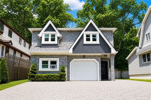 127 Madsen Avenue, Staten Island, NY, 10309 | Card Image