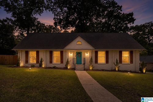 2200 Tal Heim Dr, Vestavia Hills, AL, 35216-5235 | Card Image