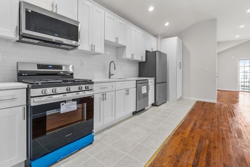 apt-2-45 Jewett Ave, Jersey City, NJ, 07304-3034 | Card Image