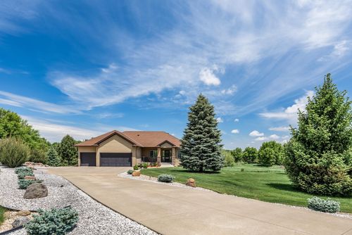 1530 Cottonwood Trl, New Prague, MN, 56071-2246 | Card Image