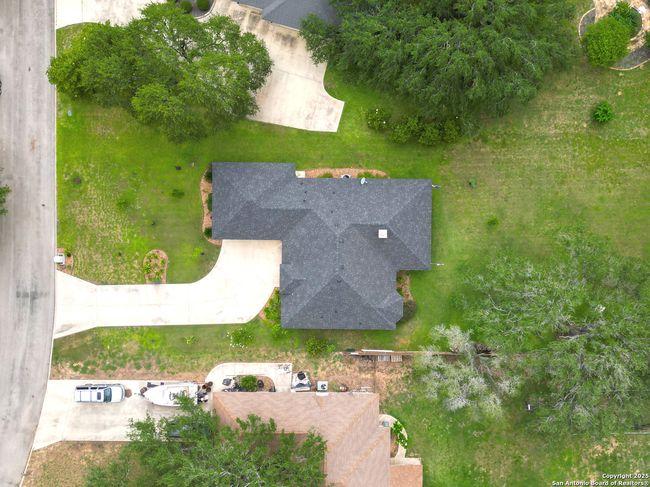 510 Jack Nickolaus Dr, House other with 3 bedrooms, 3 bathrooms and null parking in Devine TX | Image 4
