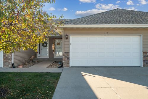 4435 Hastings Dr, Marion, IA, 52302-4813 | Card Image