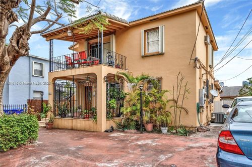 1st-floor-935 Sw 11th Ave, Miami, FL, 33130-3621 | Card Image