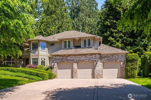 19710 222nd Ave Ne, Woodinville, WA, 98077-6748 | Card Image