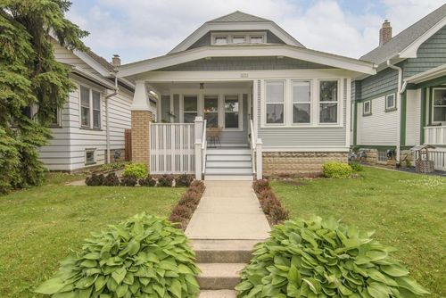 3151 S California Street, Milwaukee, WI, 53207 | Card Image