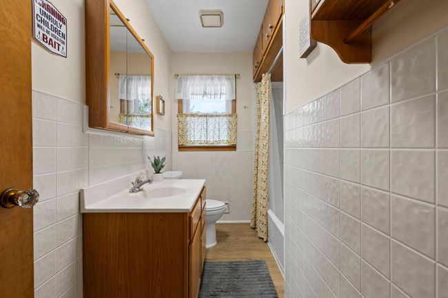 Bathroom | Image 19