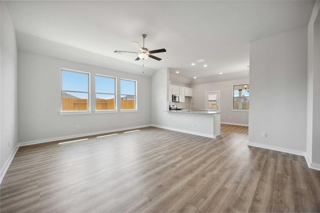 25460 Honus Wagner Way, House other with 4 bedrooms, 2 bathrooms and 2 parking in Splendora TX | Image 4