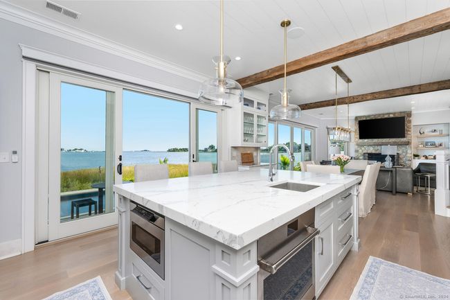 72 Shorefront Park, House other with 4 bedrooms, 7 bathrooms and 2 parking in Norwalk CT | Image 9