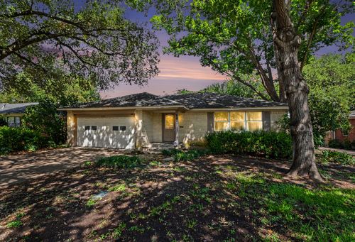 8057 Fall River Dr, Dallas, TX, 75228-5914 | Card Image