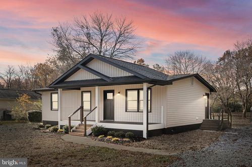 8236 Ormesby Ln, WOODFORD, VA, 22580-3213 | Card Image