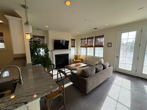 unit-306-169 Tarrington Rd, Hamburg, NJ, 07419-1375 | Card Image