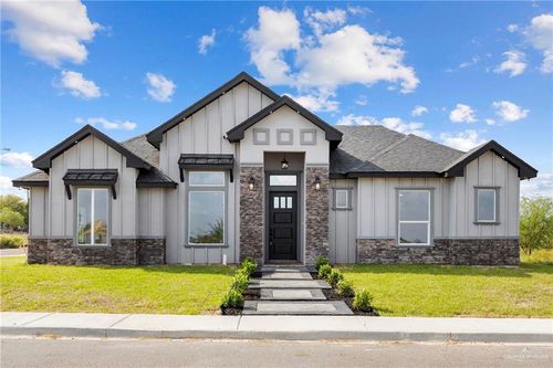 12 James St, Rio Grande City, TX, 78582-2087 | Card Image