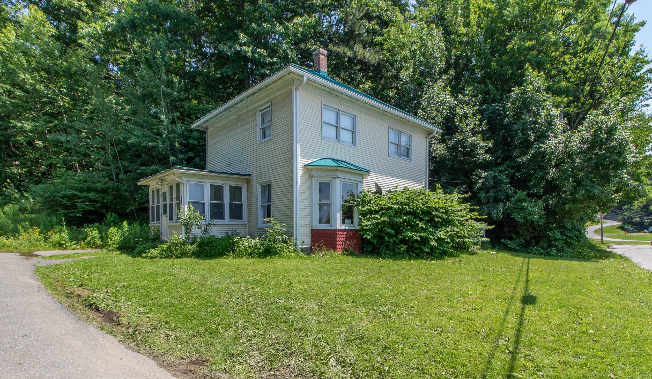 Glen Rd, Newport, VT 05855