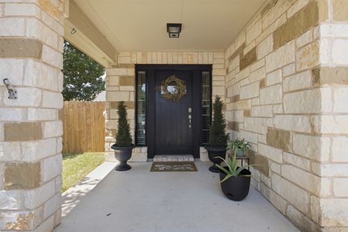 1617 Sunflower Street, Lockhart, TX, 78644 | Card Image
