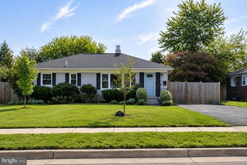1015 Woods Pl, ALEXANDRIA, VA, 22302-3014 | Card Image